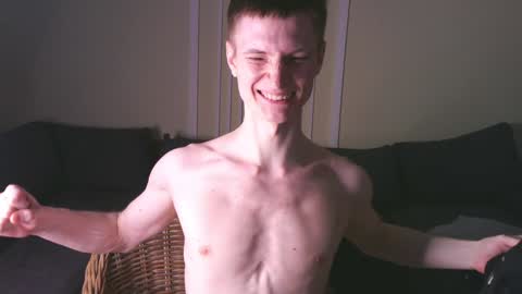 Snapshot of viksons chatting on 01-04-25, 02:03 Max online show from 01-04-25, 02:03