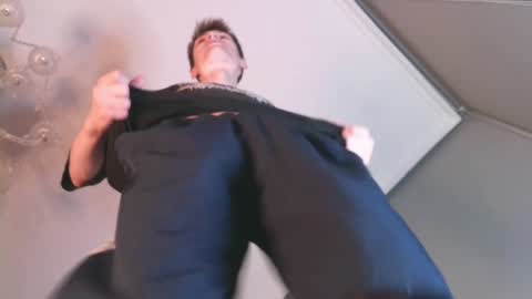 Snapshot of viksons chatting on 02-05-25, 04:58 Max online show from 02-05-25, 04:58