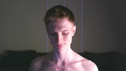 Snapshot of viksons chatting on 09-28-25, 06:13 Max online show from 09-28-25, 06:13