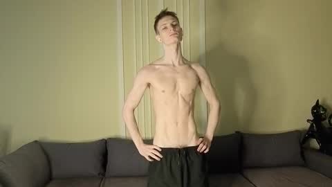 Snapshot of viksons chatting on 11-23-25, 09:25 Max online show from 11-23-25, 09:25