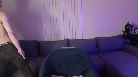 Snapshot of viksons chatting on 01-11-26, 05:18 Max online show from 01-11-26, 05:18