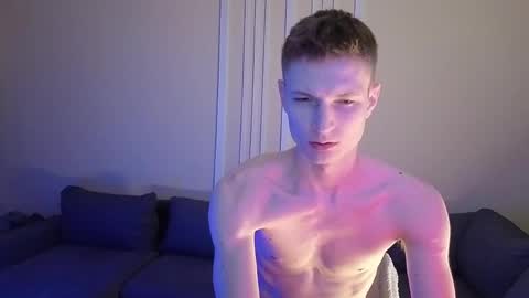 Max online show from 06-03-26, 07:19