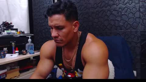 Snapshot of viktorherrera chatting on 01-04-25, 06:30 Viktor Herrera online show from 01-04-25, 06:30