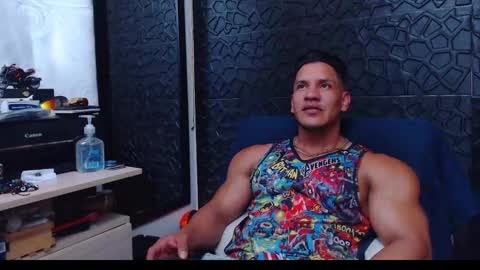 Snapshot of viktorherrera chatting on 01-07-25, 06:14 Viktor Herrera online show from 01-07-25, 06:14