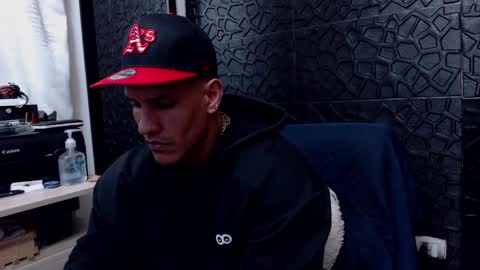 Snapshot of viktorherrera chatting on 02-05-25, 01:15 Viktor Herrera online show from 02-05-25, 01:15