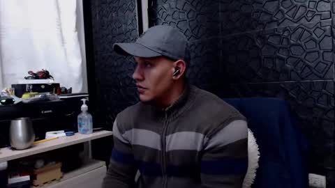 Snapshot of viktorherrera chatting on 02-07-25, 09:58 Viktor Herrera online show from 02-07-25, 09:58