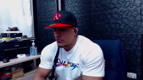 Snapshot of viktorherrera chatting on 02-09-25, 01:55 Viktor Herrera online show from 02-09-25, 01:55
