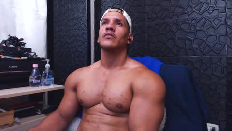 Snapshot of viktorherrera chatting on 09-09-25, 05:56 Viktor Herrera online show from 09-09-25, 05:56