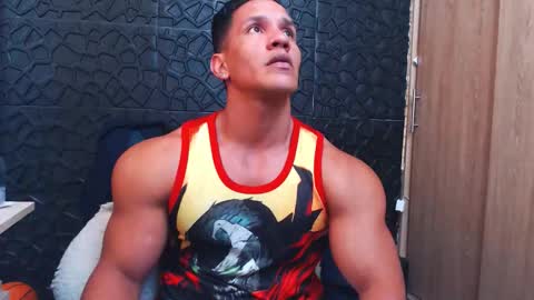 Snapshot of viktorherrera chatting on 11-13-25, 05:34 Viktor Herrera online show from 11-13-25, 05:34