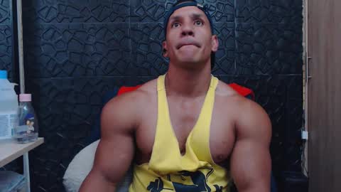 Snapshot of viktorherrera chatting on 01-09-26, 08:10 Viktor Herrera online show from 01-09-26, 08:10