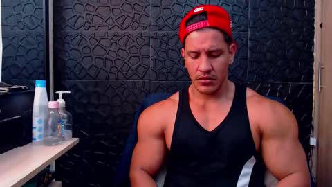 Snapshot of viktorherrera chatting on 01-14-26, 03:28 Viktor Herrera online show from 01-14-26, 03:28