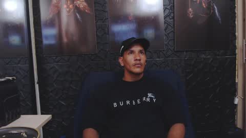 Viktor Herrera online show from 05-04-26, 01:40