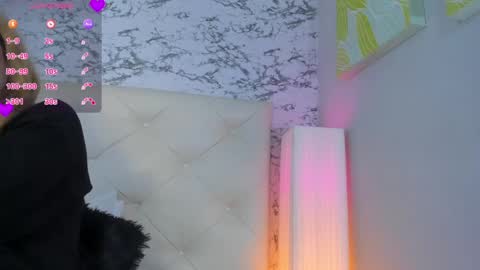 Snapshot of viktoria_davis_ chatting on 02-23-25, 02:51 Viktoria online show from 02-23-25, 02:51