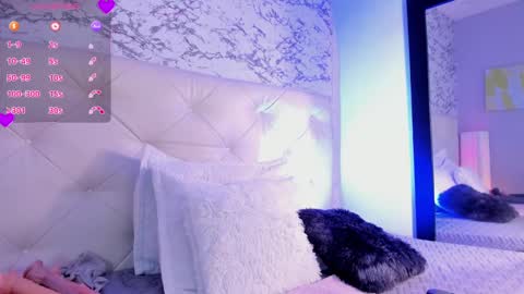 Snapshot of viktoria_davis_ chatting on 02-25-25, 10:50 Viktoria online show from 02-25-25, 10:50