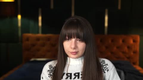 Snapshot of viktoria_storm chatting on 12-13-24, 09:52 Alisa online show from 12-13-24, 09:52