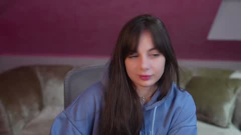 Snapshot of viktoria_storm chatting on 01-09-25, 03:04 Alisa online show from 01-09-25, 03:04