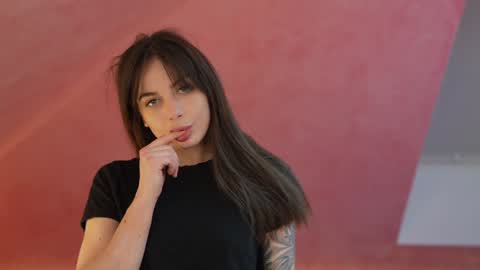 Snapshot of viktoria_storm chatting on 01-24-25, 02:07 Alisa online show from 01-24-25, 02:07