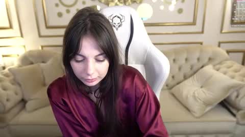 Snapshot of viktoria_storm chatting on 02-16-25, 11:37 Alisa online show from 02-16-25, 11:37