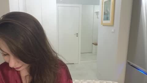 Snapshot of viktoria_storm chatting on 10-30-25, 11:27 Alisa online show from 10-30-25, 11:27