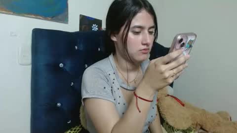 Snapshot of vikysexy28 chatting on 12-14-25, 03:56 vikysexy28 online show from 12-14-25, 03:56