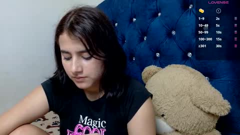 Snapshot of vikysexy28 chatting on 03-09-26, 05:22 vikysexy28 online show from 03-09-26, 05:22