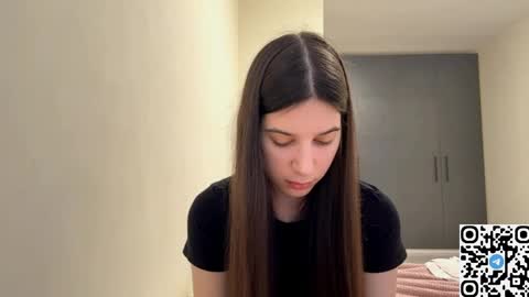 Vivien online show from 03-08-26, 10:41