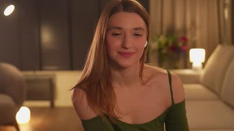 Snapshot of villanelle_l chatting on 11-06-25, 11:55 Lana online show from 11-06-25, 11:55