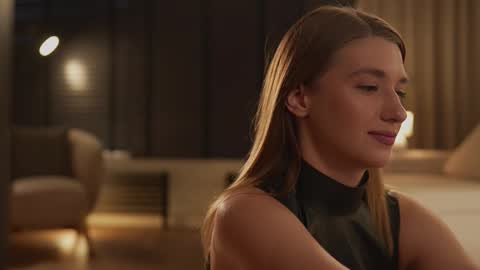 Snapshot of villanelle_l chatting on 11-08-25, 12:16 Lana online show from 11-08-25, 12:16