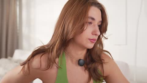 Snapshot of villanelle_l chatting on 02-18-26, 11:06 Lana online show from 02-18-26, 11:06