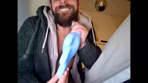 vince111101 online show from 11-25-25, 08:03