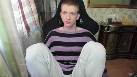 Dimoooooon online show from 05-18-26, 03:18