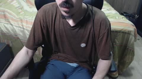 Snapshot of vincebruv chatting on 12-16-24, 12:48 Vince Bruv online show from 12-16-24, 12:48