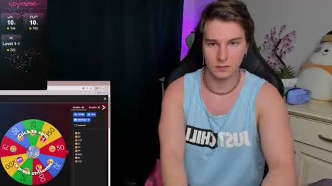 Vincent Strong online show from 11-17-25, 01:39