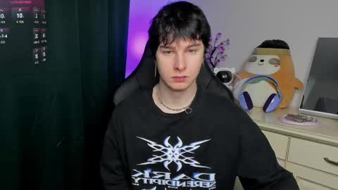 Vincent Strong online show from 02-25-26, 07:51