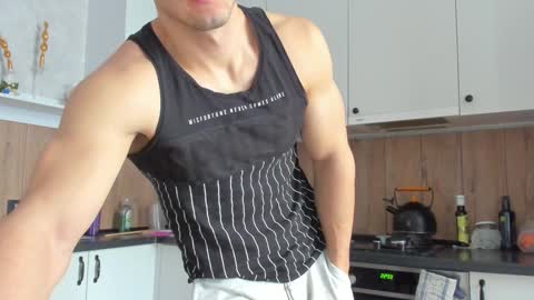 Vincent.  uncut 18cm online show from 01-12-25, 08:36