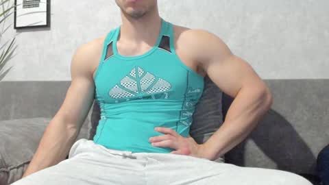 Vincent.  uncut 18cm online show from 02-10-25, 06:03