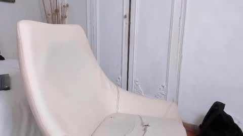 Vincent online show from 09-09-25, 04:23