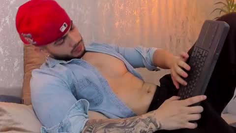 Vincent online show from 09-13-25, 04:01