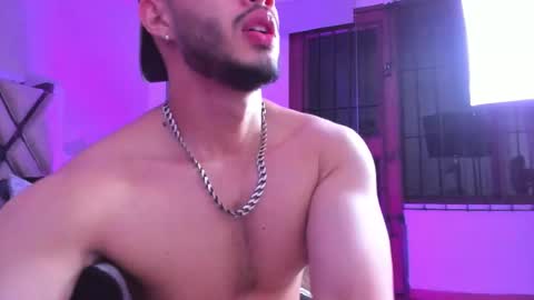 Snapshot of vincentblack_ chatting on 12-14-25, 04:18 Vincent online show from 12-14-25, 04:18