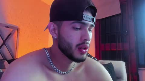 Snapshot of vincentblack_ chatting on 02-01-26, 04:00 Vincent online show from 02-01-26, 04:00