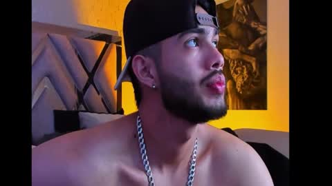 Snapshot of vincentblack_ chatting on 02-23-26, 06:00 Vincent online show from 02-23-26, 06:00