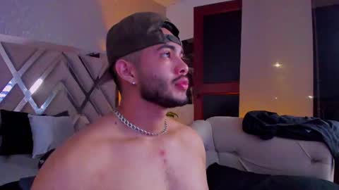 Vincent online show from 06-15-26, 02:36