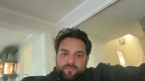 Snapshot of vinfaro27 chatting on 09-17-25, 10:33 Vinfaro27 online show from 09-17-25, 10:33