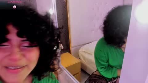 Snapshot of vinksmokee chatting on 03-03-26, 06:47 Vin online show from 03-03-26, 06:47