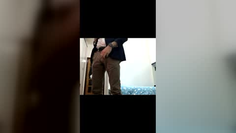 Snapshot of vinmin90 chatting on 03-16-26, 04:55 Zenith online show from 03-16-26, 04:55