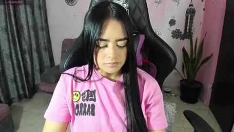 Daniela online show from 09-29-25, 04:39