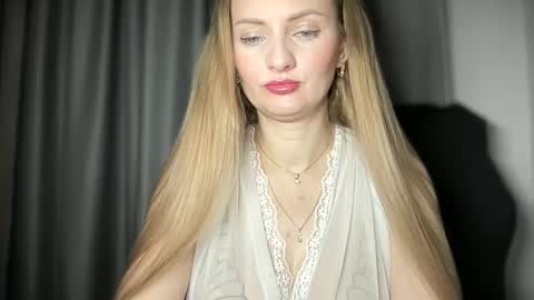 Snapshot of viola_1 chatting on 01-31-25, 07:07 Funny girl online show from 01-31-25, 07:07