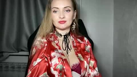 Snapshot of viola_1 chatting on 02-08-25, 10:19 Funny girl online show from 02-08-25, 10:19