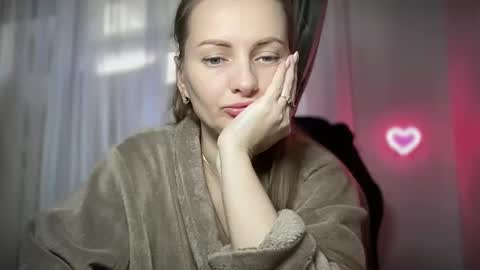 Snapshot of viola_1 chatting on 02-18-25, 07:43 Funny girl online show from 02-18-25, 07:43