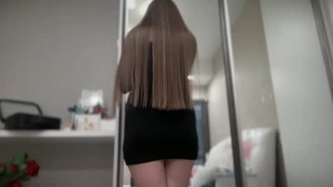 Snapshot of viola_1 chatting on 03-05-25, 07:38 Funny girl online show from 03-05-25, 07:38